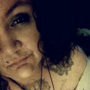 Meet your Posher, Zoe emma